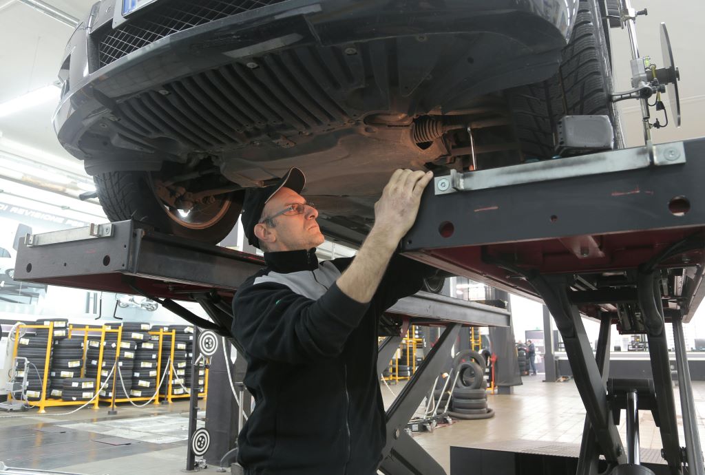 dicas-de-manutencao-preventiva-alinhamento-e-balanceamento-de-rodas Manutenção Preventiva: Dicas para Cuidar do Seu Carro com Segurança e Economia dicas-de-manutencao-preventiva-alinhamento-e-balanceamento-de-rodas Manutenção Preventiva: Dicas para Cuidar do Seu Carro com Segurança e Economia